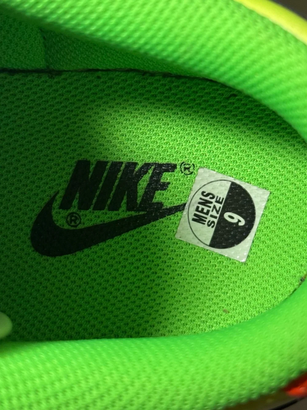 Nike Dunk Low SE 'Volt' Size 9 Men Green Neon Sneakers